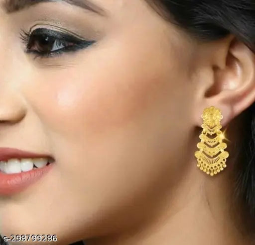 Gold Earrings & Studs For Girls And Womer