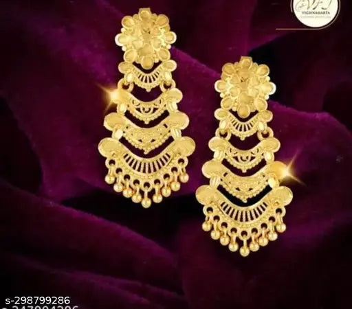 Gold Earrings & Studs For Girls And Womer